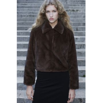 Jacheta din blana sintetica