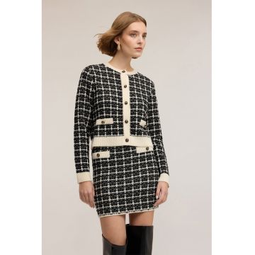 Jacheta din tuid cu nasturi