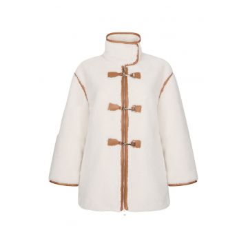 Jacheta pufoasa cu fermoar