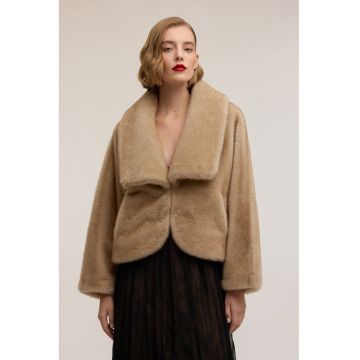 Palton din blana sintetica cu revere ample