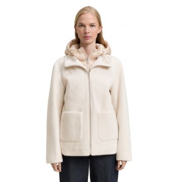 Palton scurt cu gluga