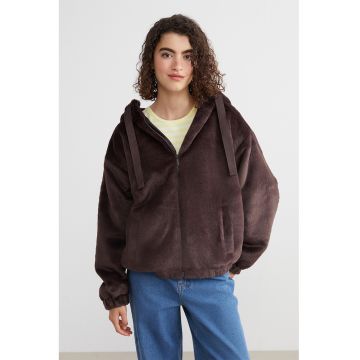 Jacheta cu fermoar si gluga