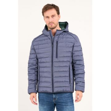 Jacheta matlasata cu buzunare laterale