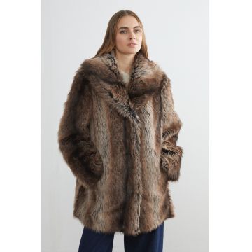 Palton din blana sintetica cu buzunare laterale