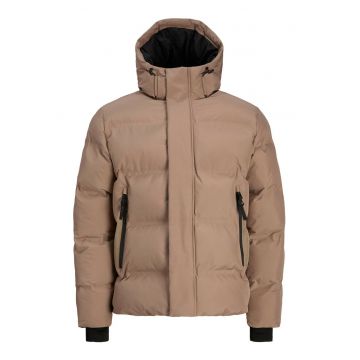 Geaca de iarna barbati  bej - fabricata din materiale de calitate