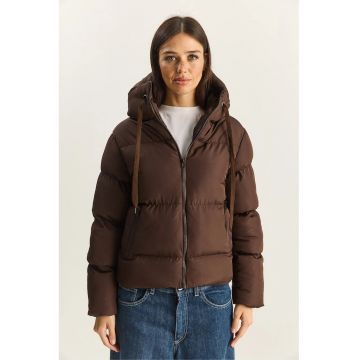 Geaca matlasata cu gluga -  maro inchis - textil