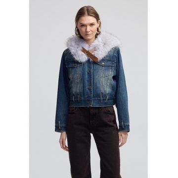 Jacheta crop din denim cu guler de blana sintetica - Albastru inchis