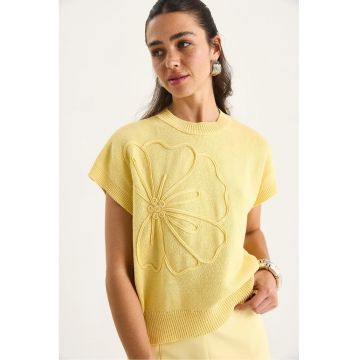 Vesta tricotata -  fara maneci - galben - tricot -