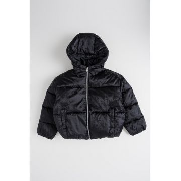 Geaca matlasata cu model