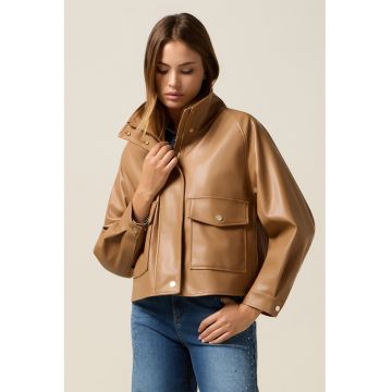 Jacheta lejera de piele ecologica cu buzunare - Maro camel