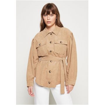 Geaca usoara dama -  Din catifea - Cu nasturi si curea 2024 - Bej