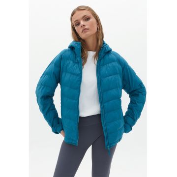 Jacheta matlasata cu fermoar