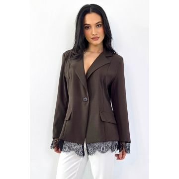 Sacou cambrat Maelis, cu dantela si cusaturi de evidentiere, Maro, Marime S/M