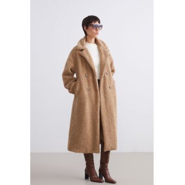 Trenci lung pufos cu nasturi - Caramel