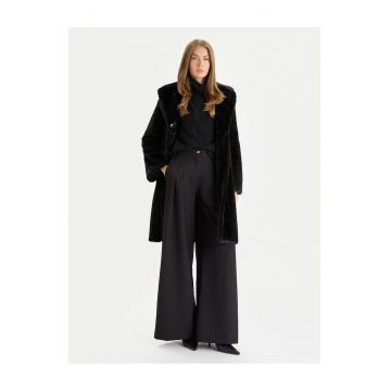 Palton dama  blana artificiala - negru