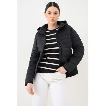 Geaca impermeabila cu puf si gluga - Negru