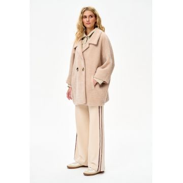 Palton cu croiala larga
